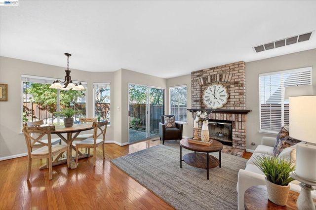 3329 Vermont Pl, Pleasanton, CA 94588