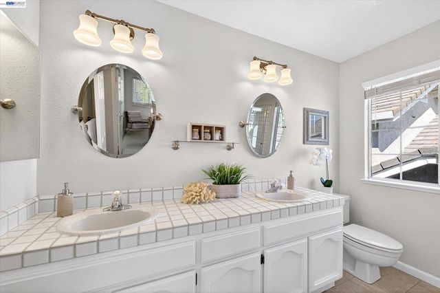 3329 Vermont Pl, Pleasanton, CA 94588