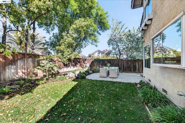 3329 Vermont Pl, Pleasanton, CA 94588