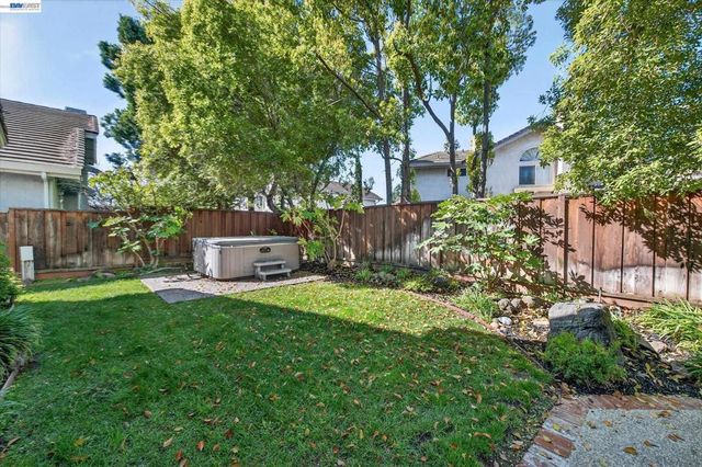 3329 Vermont Pl, Pleasanton, CA 94588