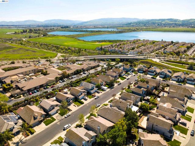 3329 Vermont Pl, Pleasanton, CA 94588