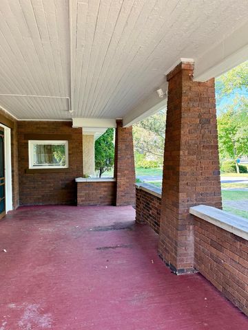 513 E Cass Street, Cadillac, MI 49601