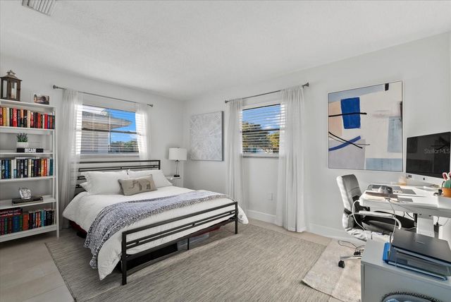 6835 ROXBURY DRIVE, Sarasota, FL 34231