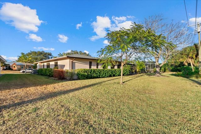 6835 ROXBURY DRIVE, Sarasota, FL 34231