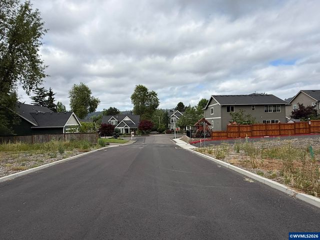 3113 SE Merlot Rd, Milwaukie, OR 97267