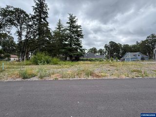 3113 SE Merlot Rd, Milwaukie, OR 97267
