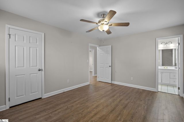 208 Bridgewood Avenue, Taylors, SC 29687