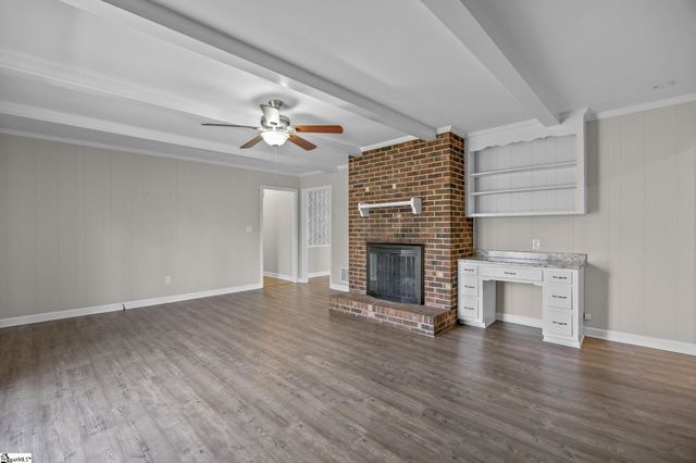 208 Bridgewood Avenue, Taylors, SC 29687