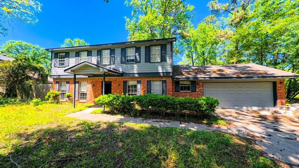 2652 S Woodloch Street, Woodloch, TX 77385