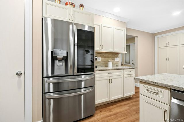 76 Jeremy Circle, Nesconset, NY 11767