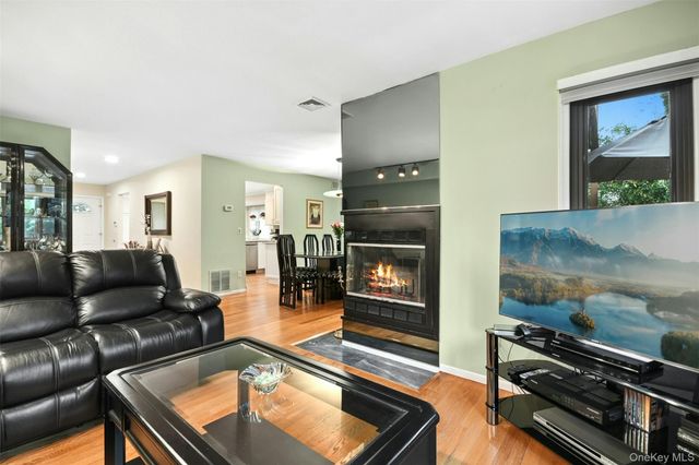 76 Jeremy Circle, Nesconset, NY 11767