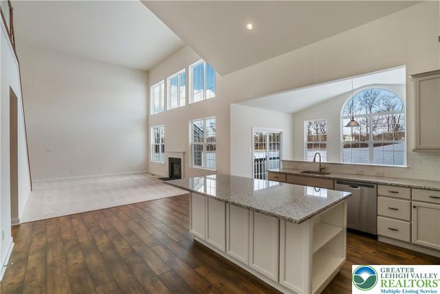 5137 Schantz Road THE HARRISON, Upper Macungie Twp, PA 18104