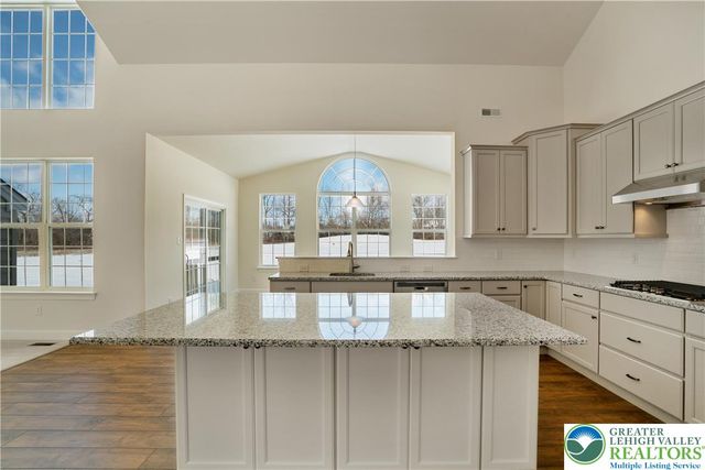 5137 Schantz Road THE HARRISON, Upper Macungie Twp, PA 18104