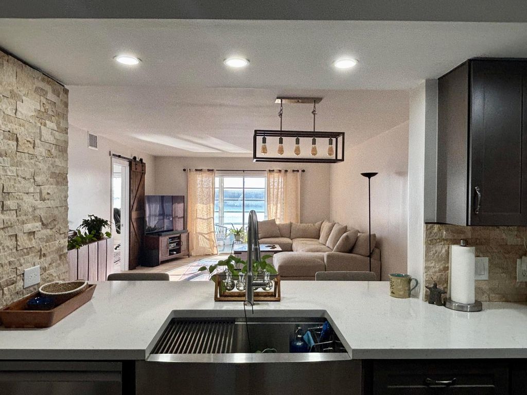 1501 SW 134th Way 304d, Pembroke Pines, FL 33027