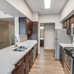 2700 Woodland Park Drive B, Houston, TX 77082