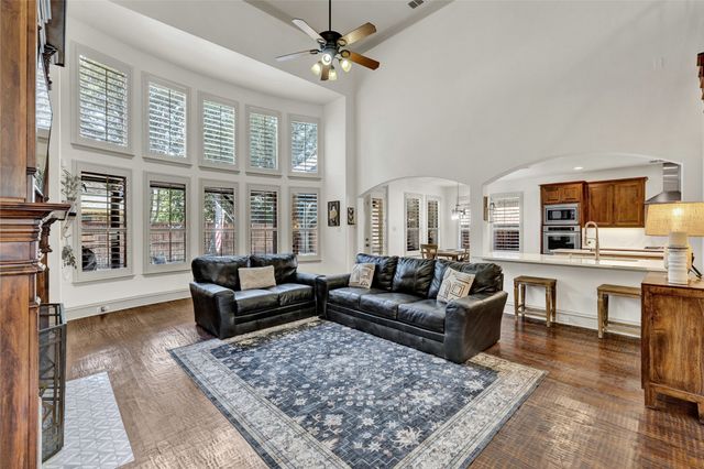 810 Senna Drive, Argyle, TX 76226