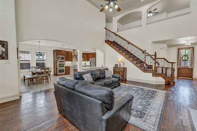 810 Senna Drive, Argyle, TX 76226