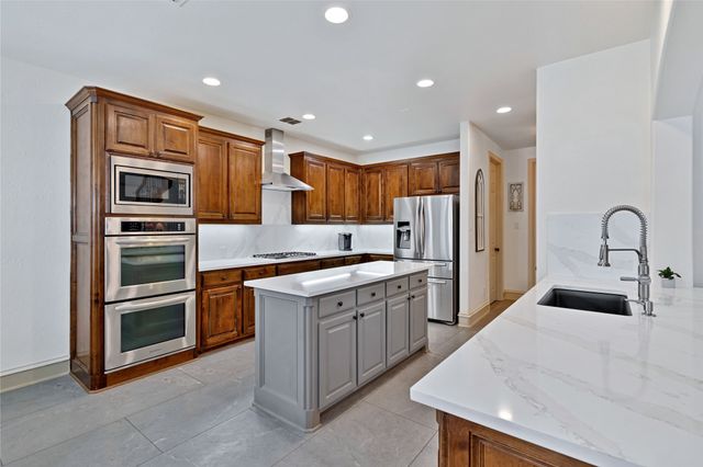 810 Senna Drive, Argyle, TX 76226