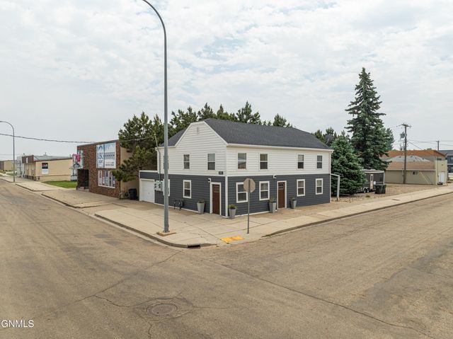 1301 E Front Avenue, Bismarck, ND 58504 property photo