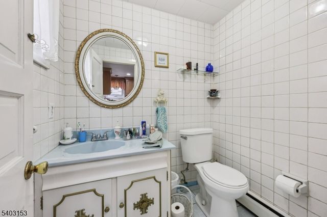 18 Patterson St, Harrison Town, NJ 07029