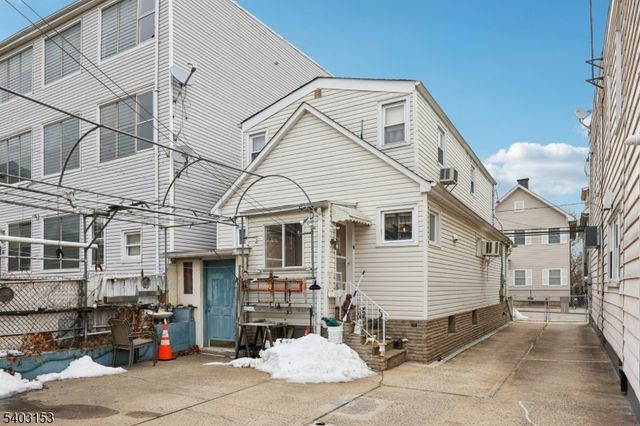 18 Patterson St, Harrison Town, NJ 07029