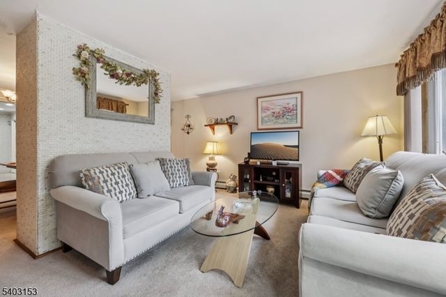 18 Patterson St, Harrison Town, NJ 07029