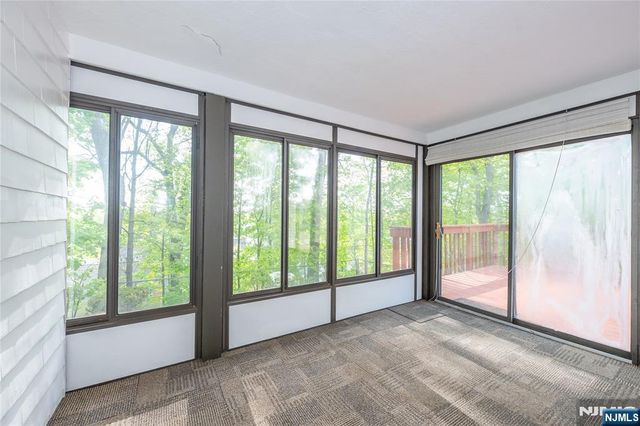 27 Glen Road, West Orange, NJ 07052