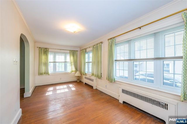 27 Glen Road, West Orange, NJ 07052
