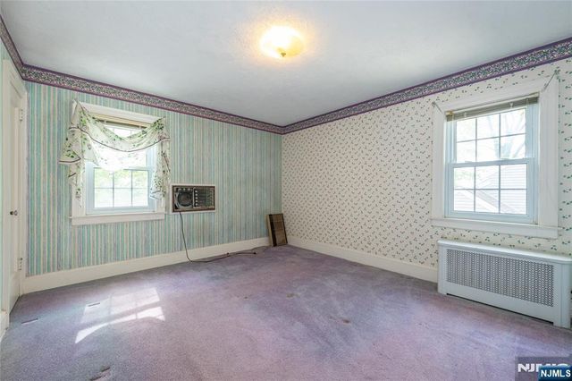 27 Glen Road, West Orange, NJ 07052
