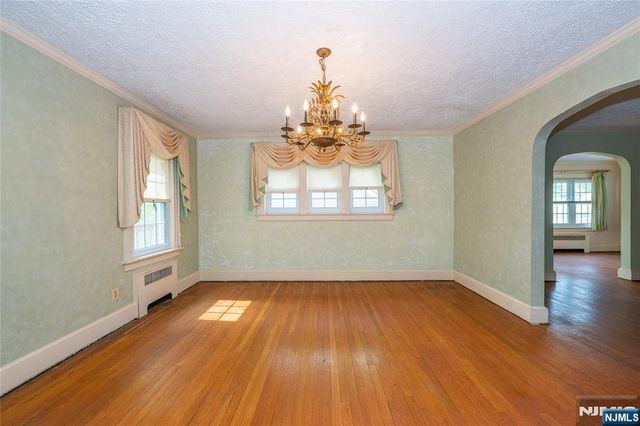 27 Glen Road, West Orange, NJ 07052