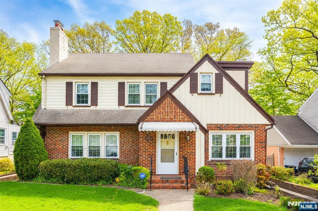 27 Glen Road, West Orange, NJ 07052