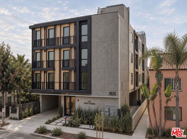 1825 N New Hampshire Avenue 204, Los Angeles, CA 90027
