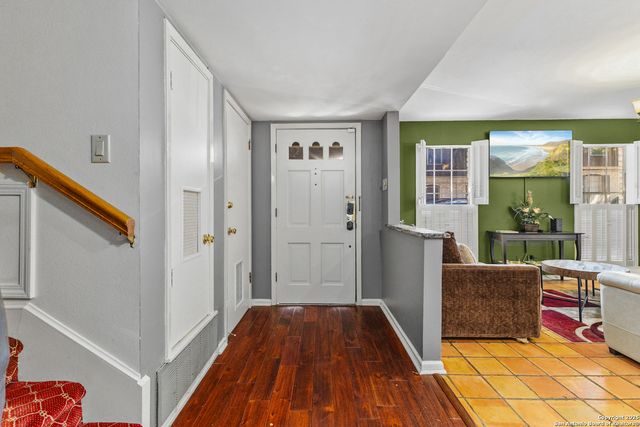 1045 Shook Ave Apt 106, San Antonio, TX 78212