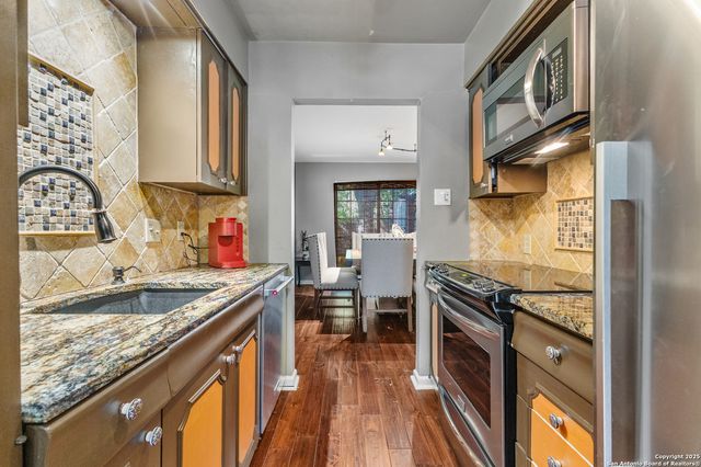 1045 Shook Ave Apt 106, San Antonio, TX 78212