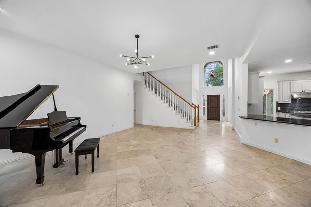 2701 Oates Drive, Plano, TX 75093