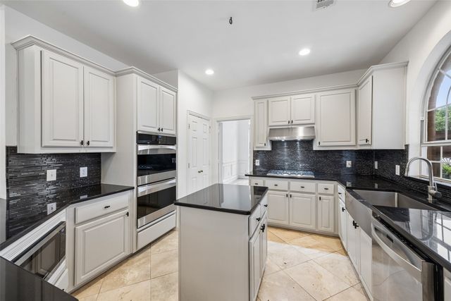 2701 Oates Drive, Plano, TX 75093