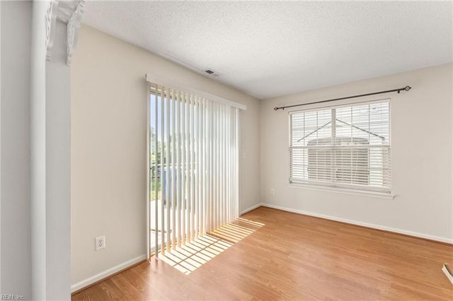 332 Town Pointe WAY, Newport News, VA 23601
