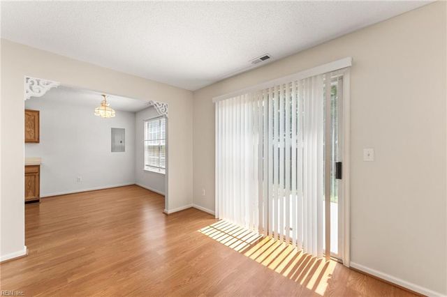 332 Town Pointe WAY, Newport News, VA 23601