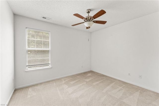 332 Town Pointe WAY, Newport News, VA 23601