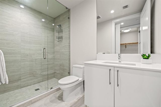 301 1ST STREET S 803, St Petersburg, FL 33701