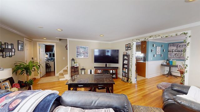 11 Blackbird Road, South Kingstown, RI 02892