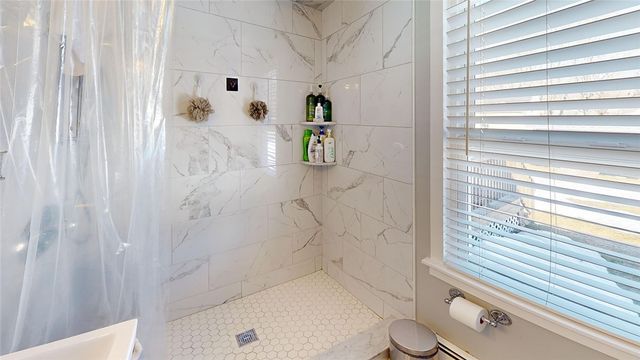 11 Blackbird Road, South Kingstown, RI 02892