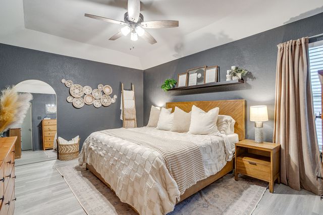5017 Santa Fe Court, Arlington, TX 76017