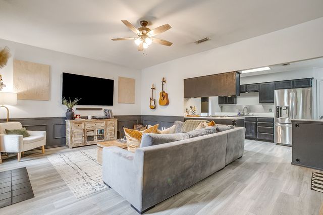 5017 Santa Fe Court, Arlington, TX 76017