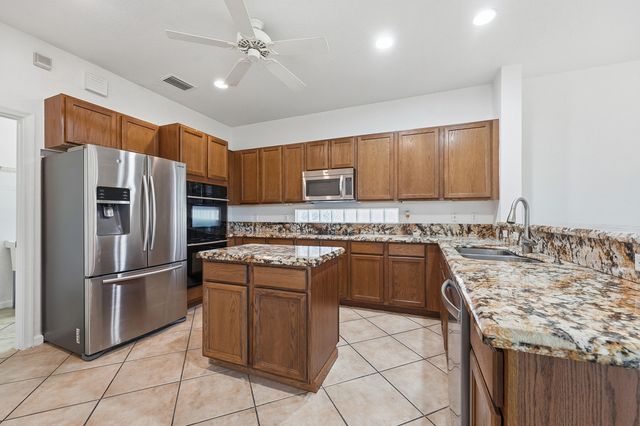 1275 Rosegate Boulevard, Riviera Beach, FL 33404