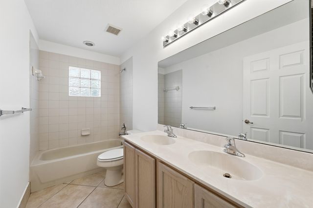 1275 Rosegate Boulevard, Riviera Beach, FL 33404