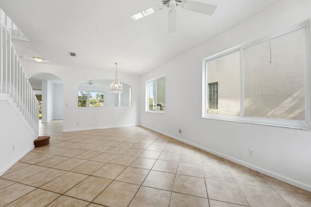 1275 Rosegate Boulevard, Riviera Beach, FL 33404