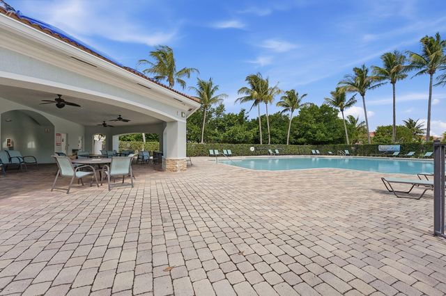 1275 Rosegate Boulevard, Riviera Beach, FL 33404