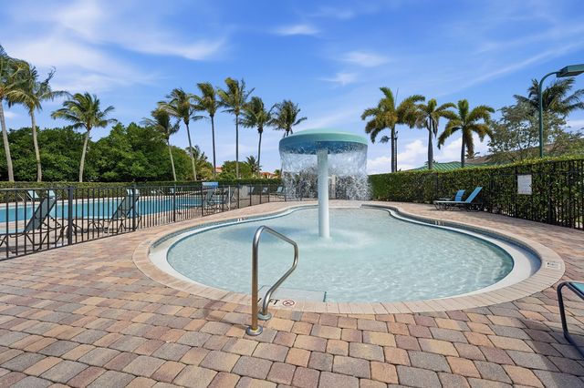 1275 Rosegate Boulevard, Riviera Beach, FL 33404
