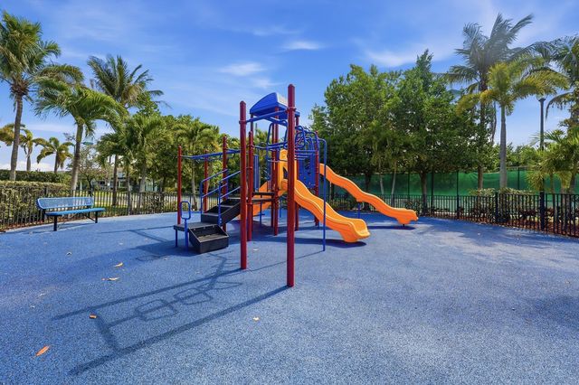 1275 Rosegate Boulevard, Riviera Beach, FL 33404